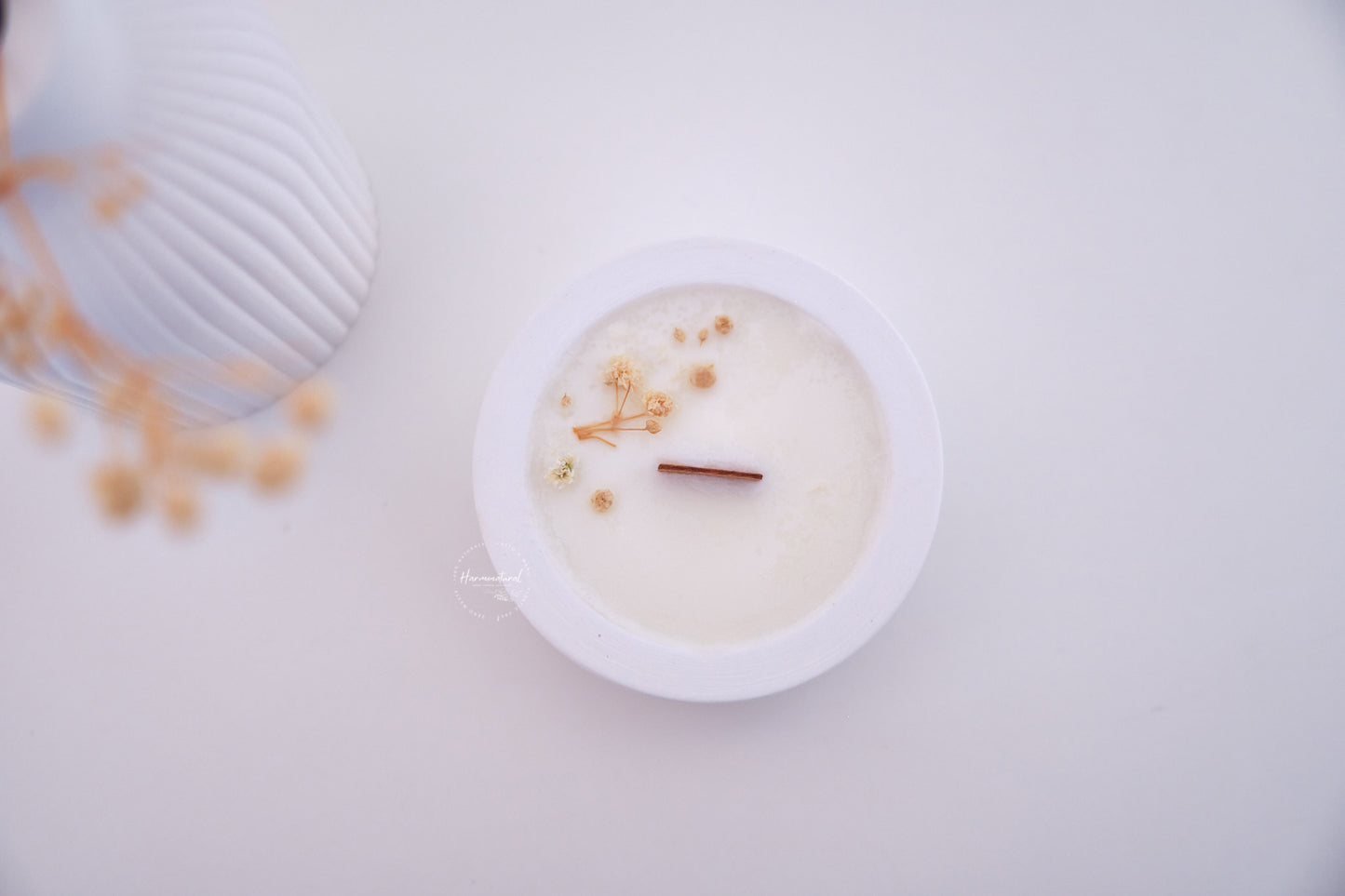 Candela ricaricabile Alba - Decorazione floreale